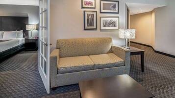 Suite, 1 King Bed, Accessible, Non Smoking (Mobility, Roll-in shower) | Premium bedding, desk, blackout drapes, iron/ironing board