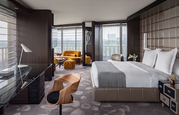 Presidential Suite | Premium bedding, down comforters, pillowtop beds, minibar at The Watergate Hotel