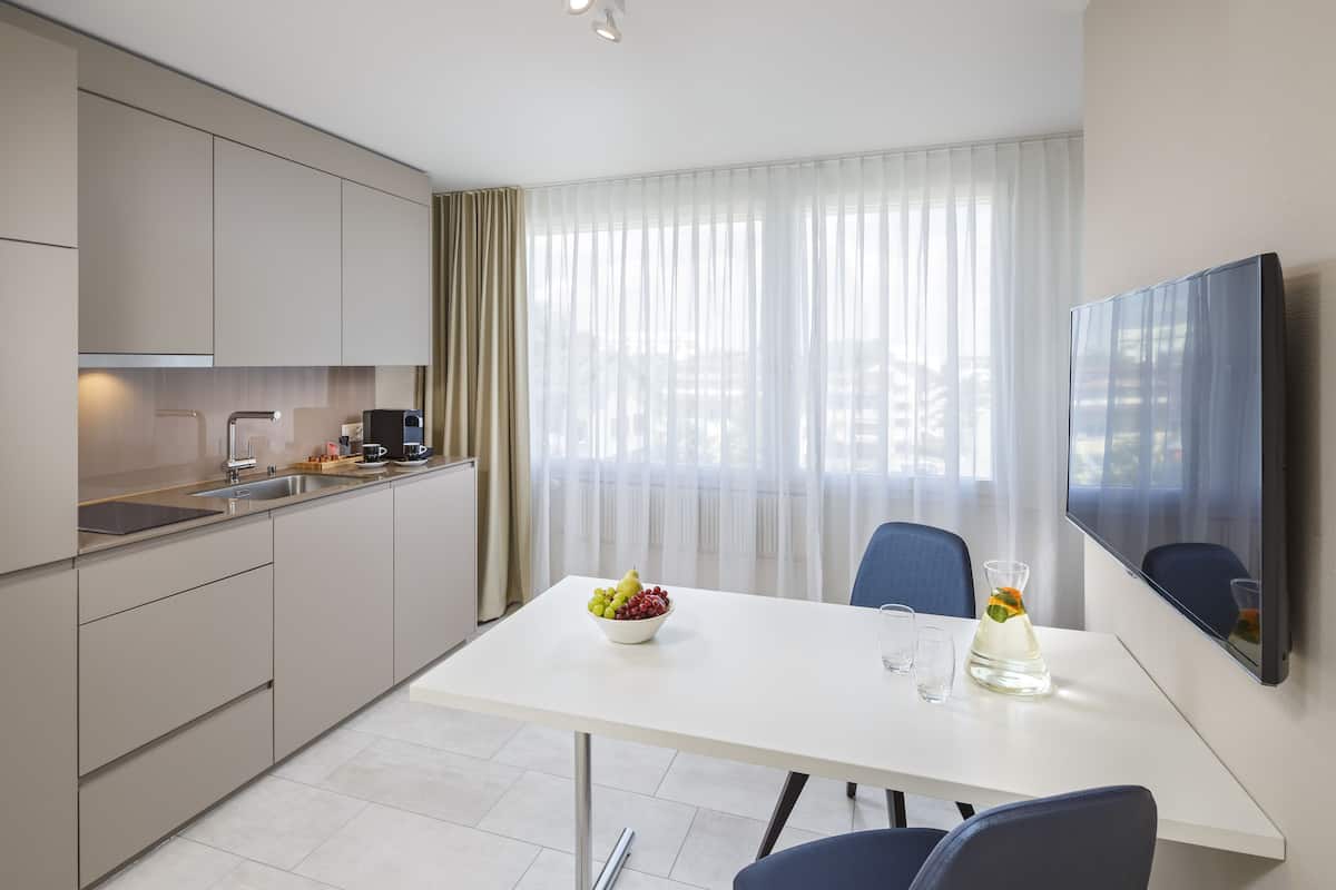 Classic Suite | In-room dining