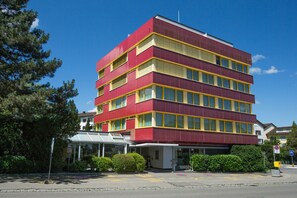 Esterni