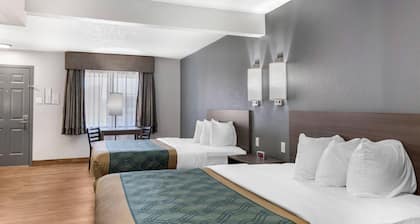 Econo Lodge Inn & Suites Socorro