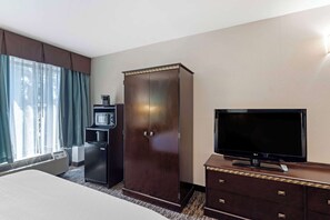 Standard Room, 2 Double Beds, Non Smoking, Microwave