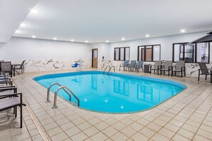 Indoor pool - AmericInn by Wyndham Quincy (Quincy)