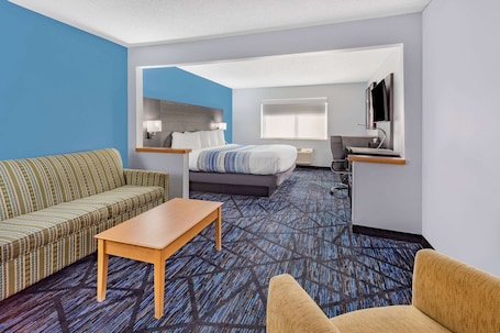 Suite, 1 King Bed, Non Smoking. AmericInn by Wyndham Quincy
