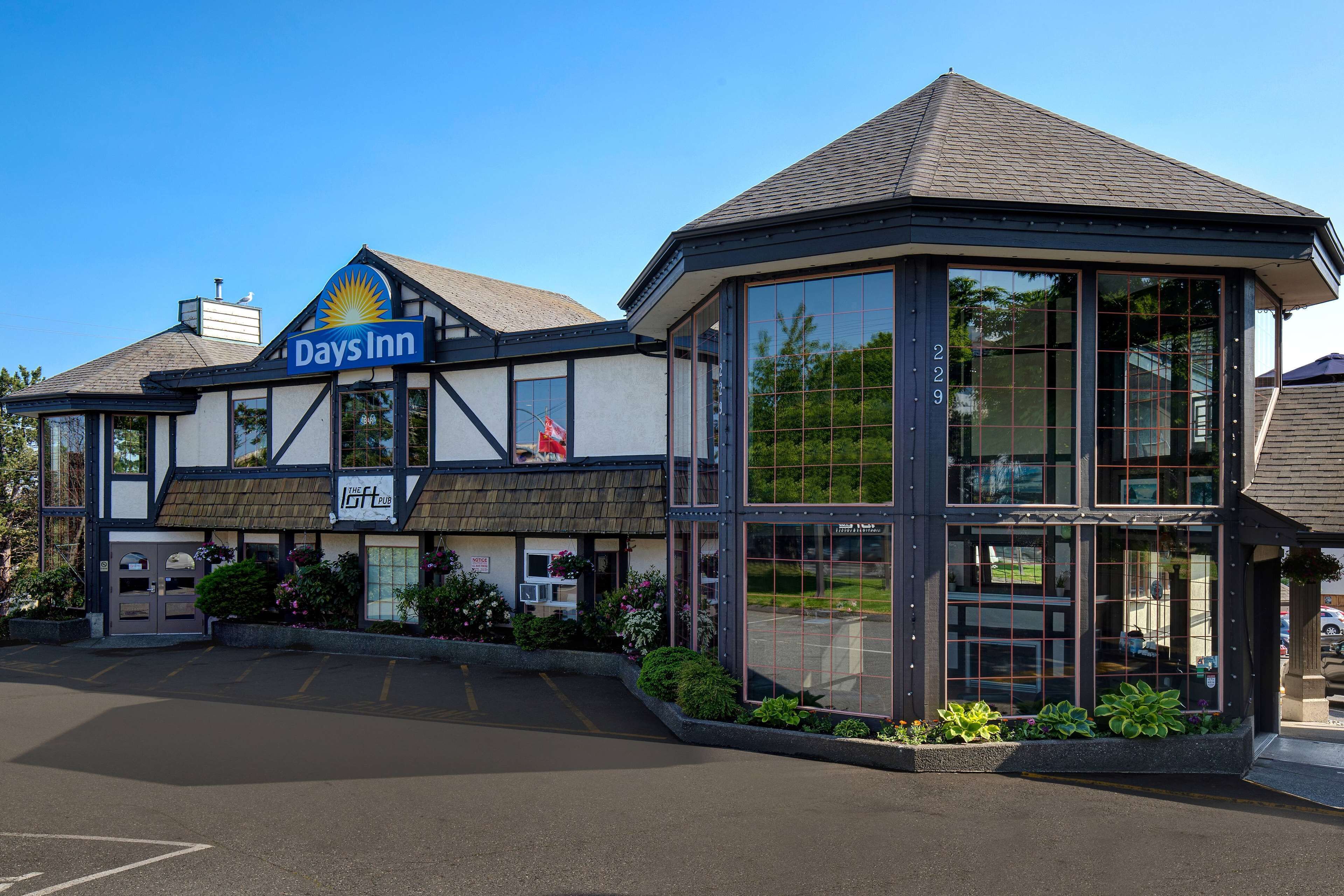 Foto - Days Inn by Wyndham Victoria Uptown