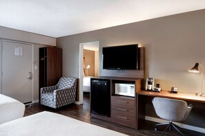 Upgraded, Room, Multiple Beds, Non Smoking