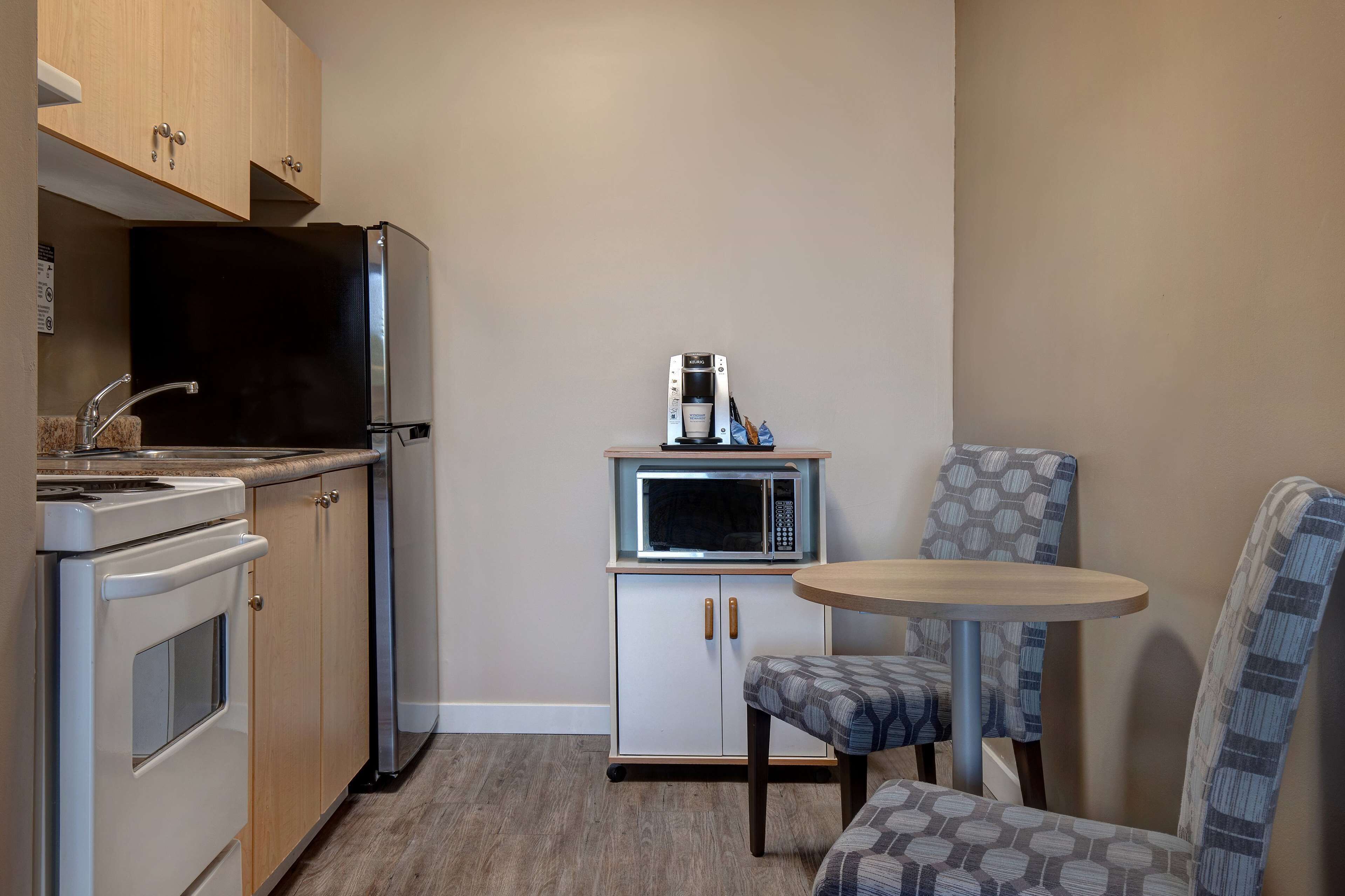 Foto - Days Inn by Wyndham Victoria Uptown