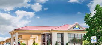 Days Inn by Wyndham Joplin