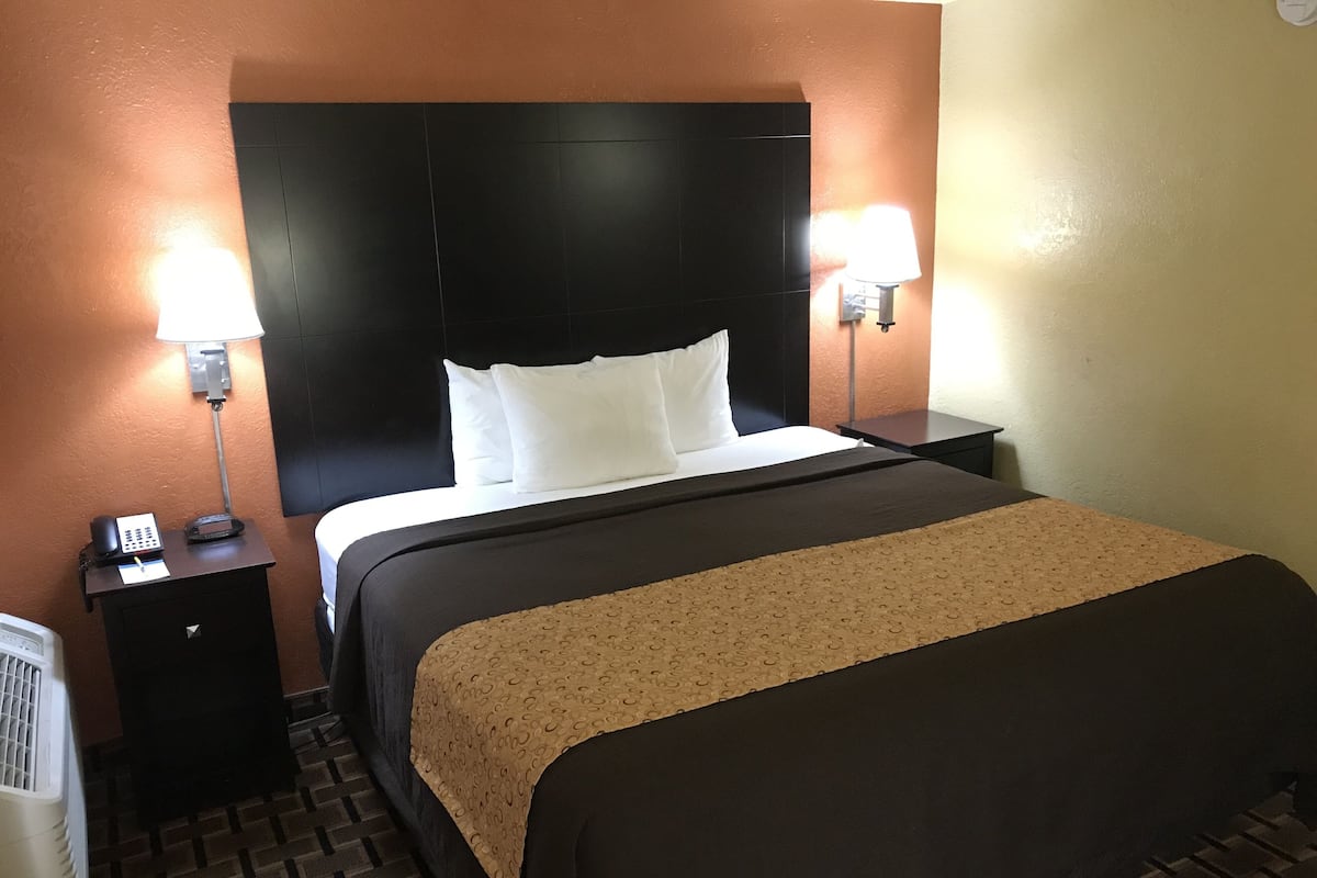 Ropa de cama de alta calidad y escritorio