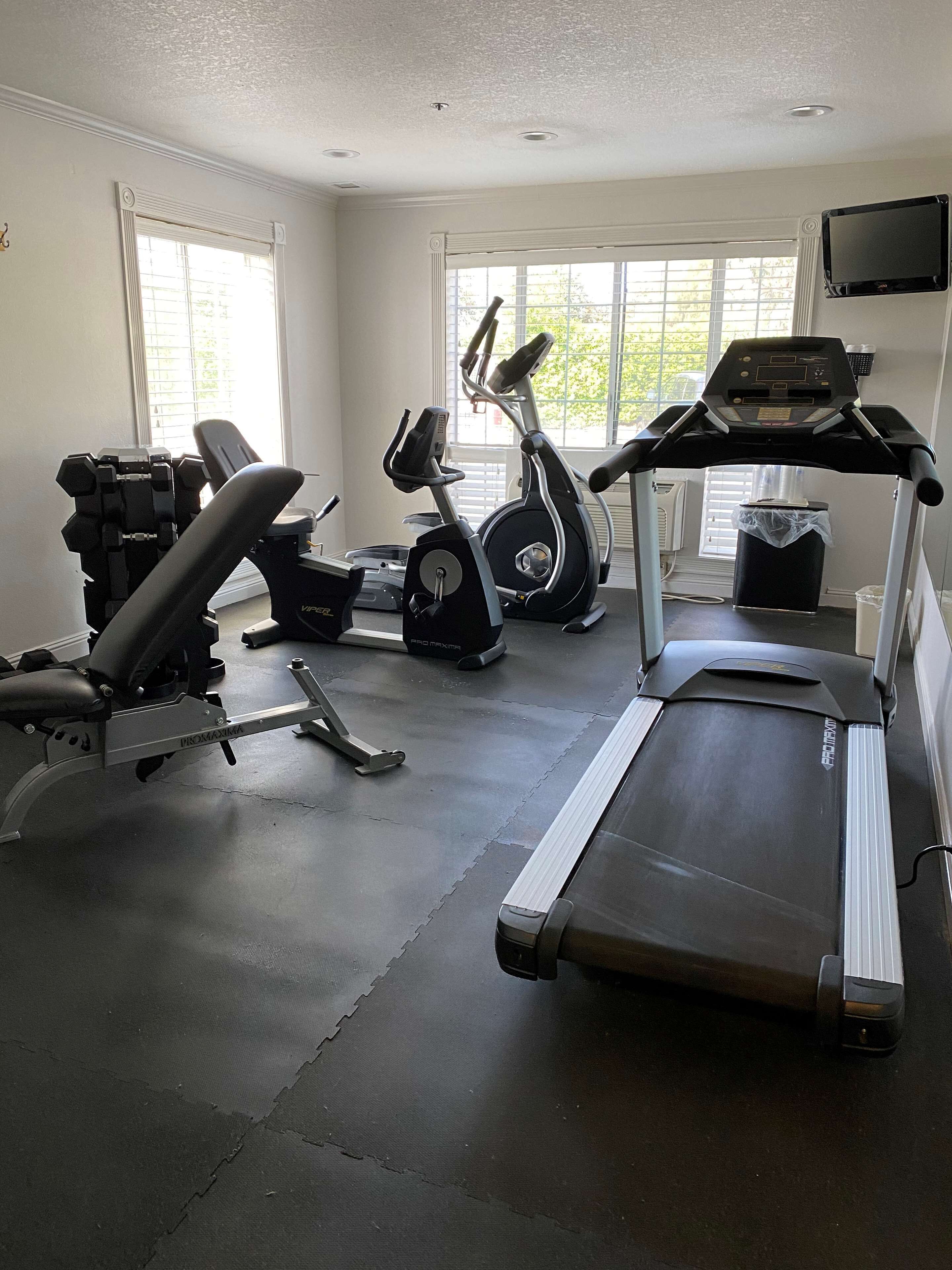 Photo - Best Western Colonial Inn