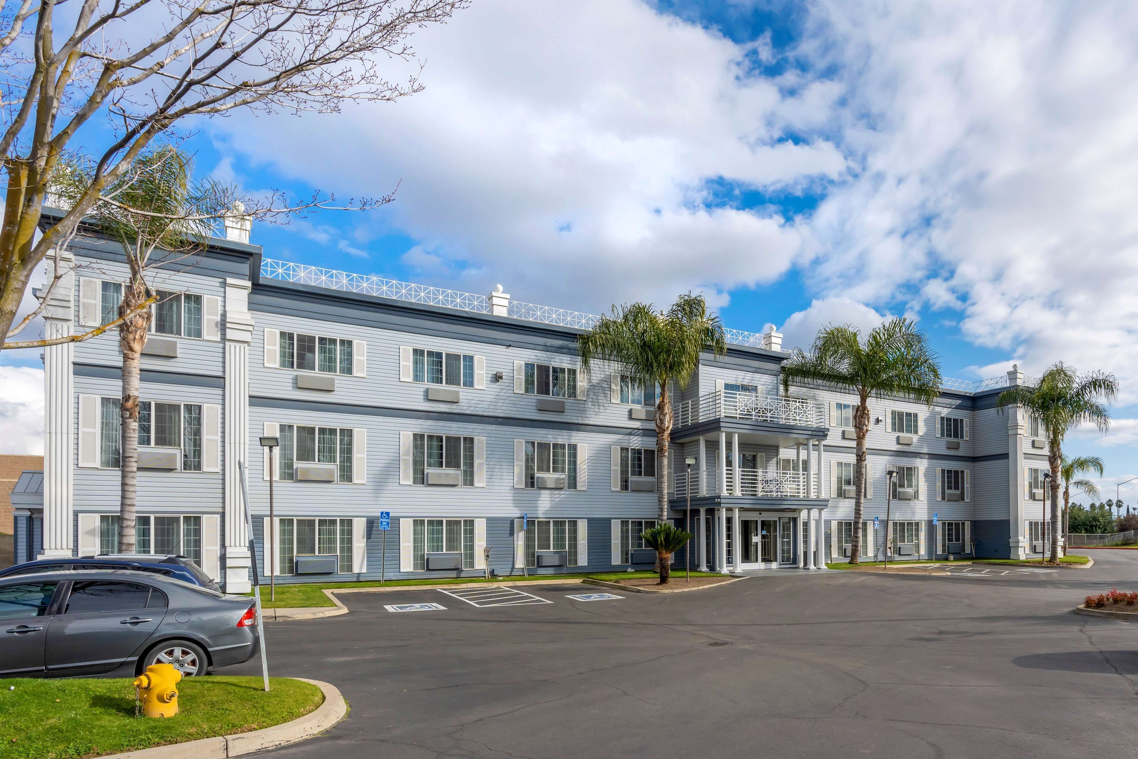 Photo - Best Western Colonial Inn