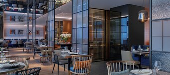 Prince, Marco Polo Hotel