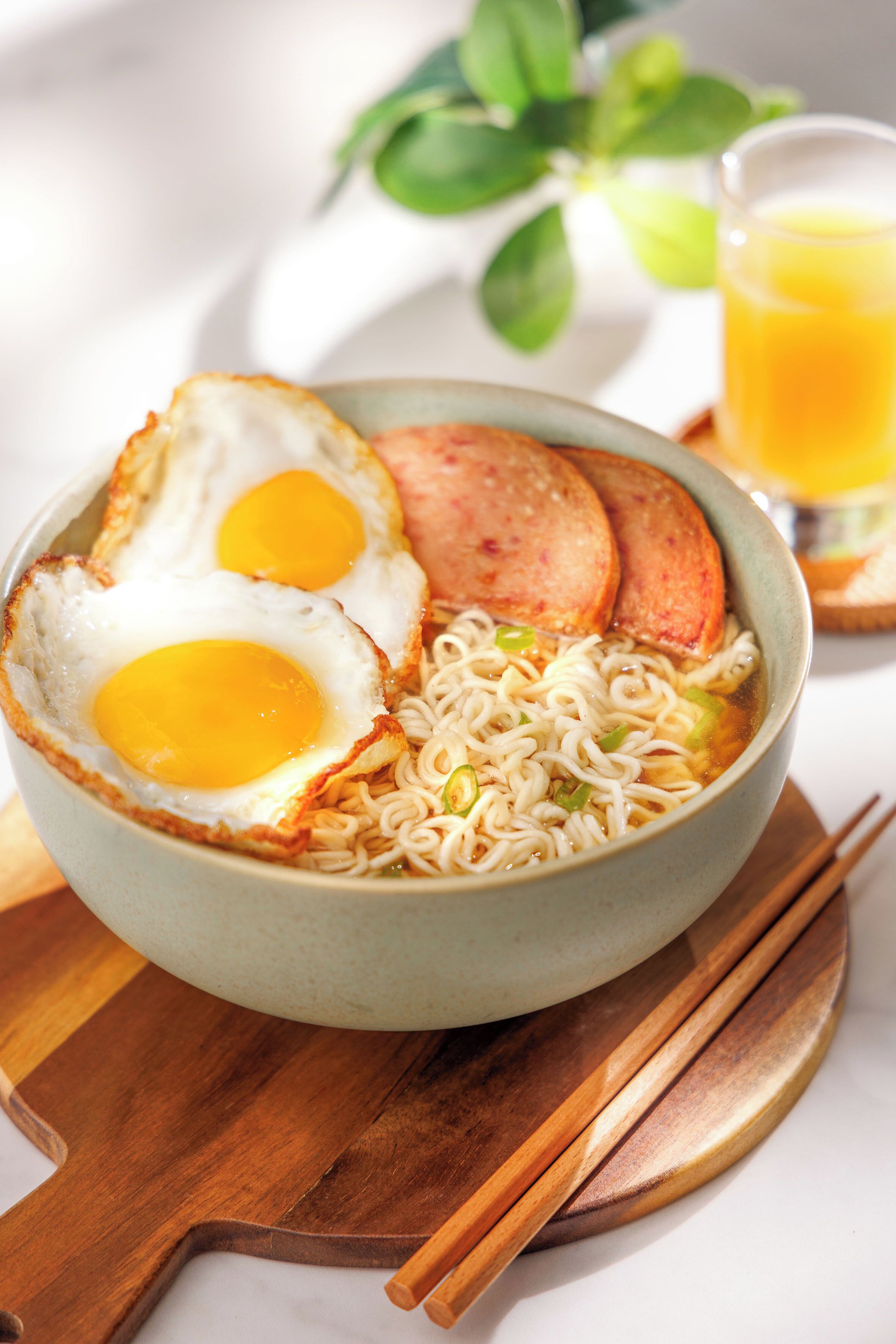 daily cooked-to-order breakfast (hkd 286 per person)
