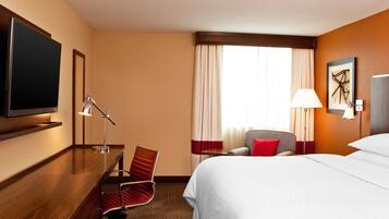 Premium bedding, in-room safe, desk, laptop workspace