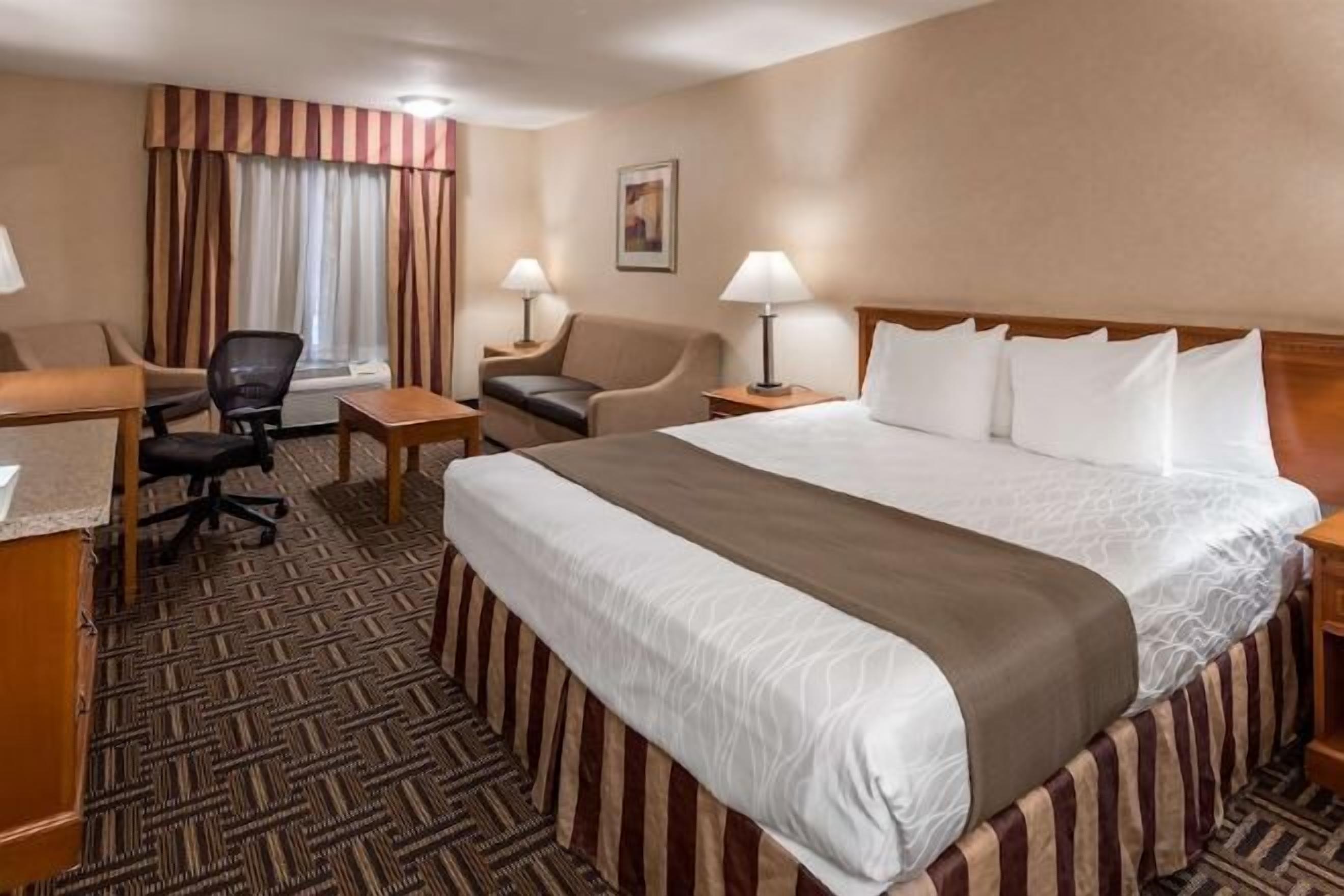 เตารีด/โต๊ะรีดผ้า, Wi-Fi ฟรี, ผ้าปูที่นอน