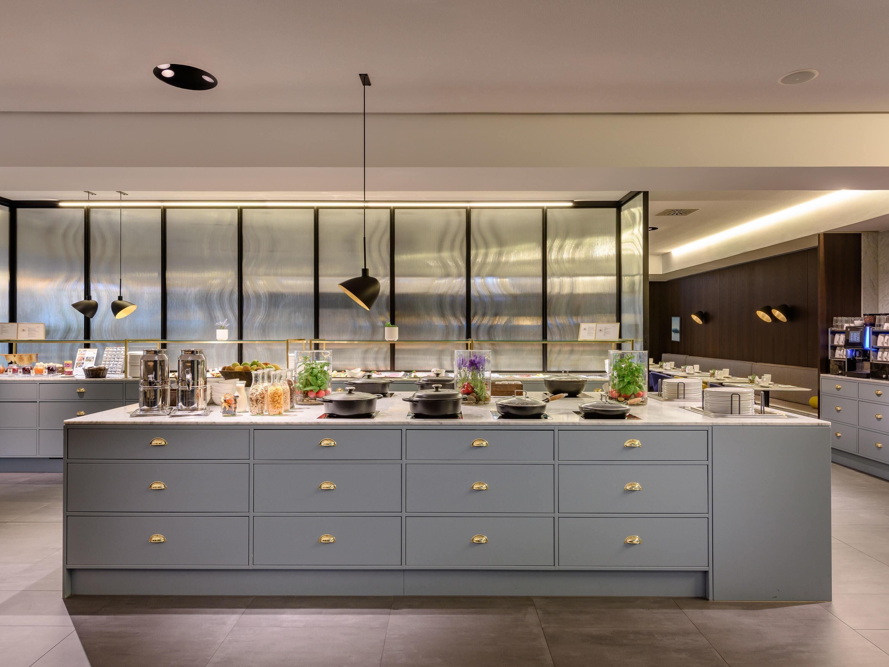 daily buffet breakfast (eur 24 per person)