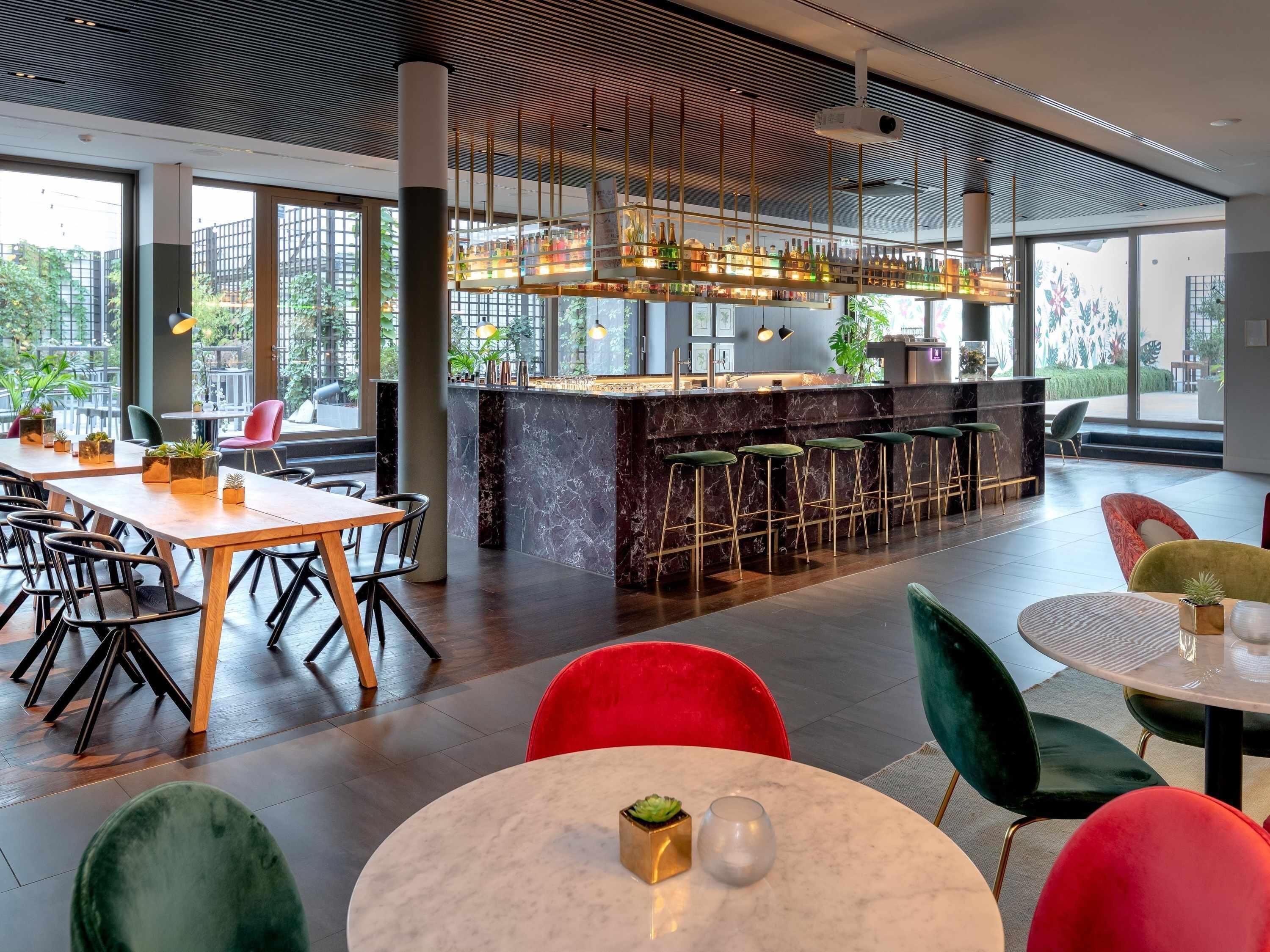 Bar (in der Unterkunft)