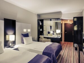 Standard-Zweibettzimmer, 2 Einzelbetten | 1 Schlafzimmer, Allergikerbettwaren, Zimmersafe, Schreibtisch