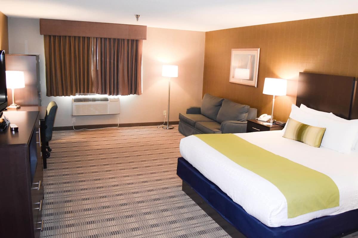 In-room safe, desk, blackout drapes, iron/ironing board