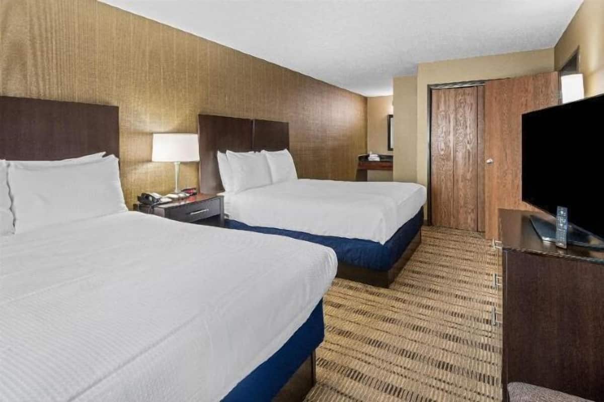 In-room safe, desk, blackout drapes, iron/ironing board