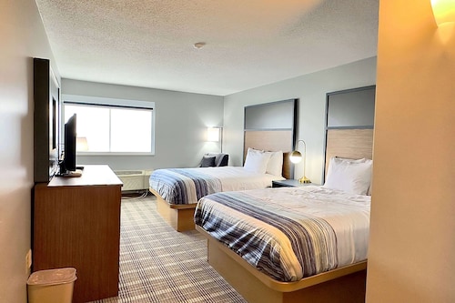 AmericInn by Wyndham Marshfield