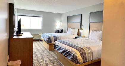 AmericInn by Wyndham Marshfield