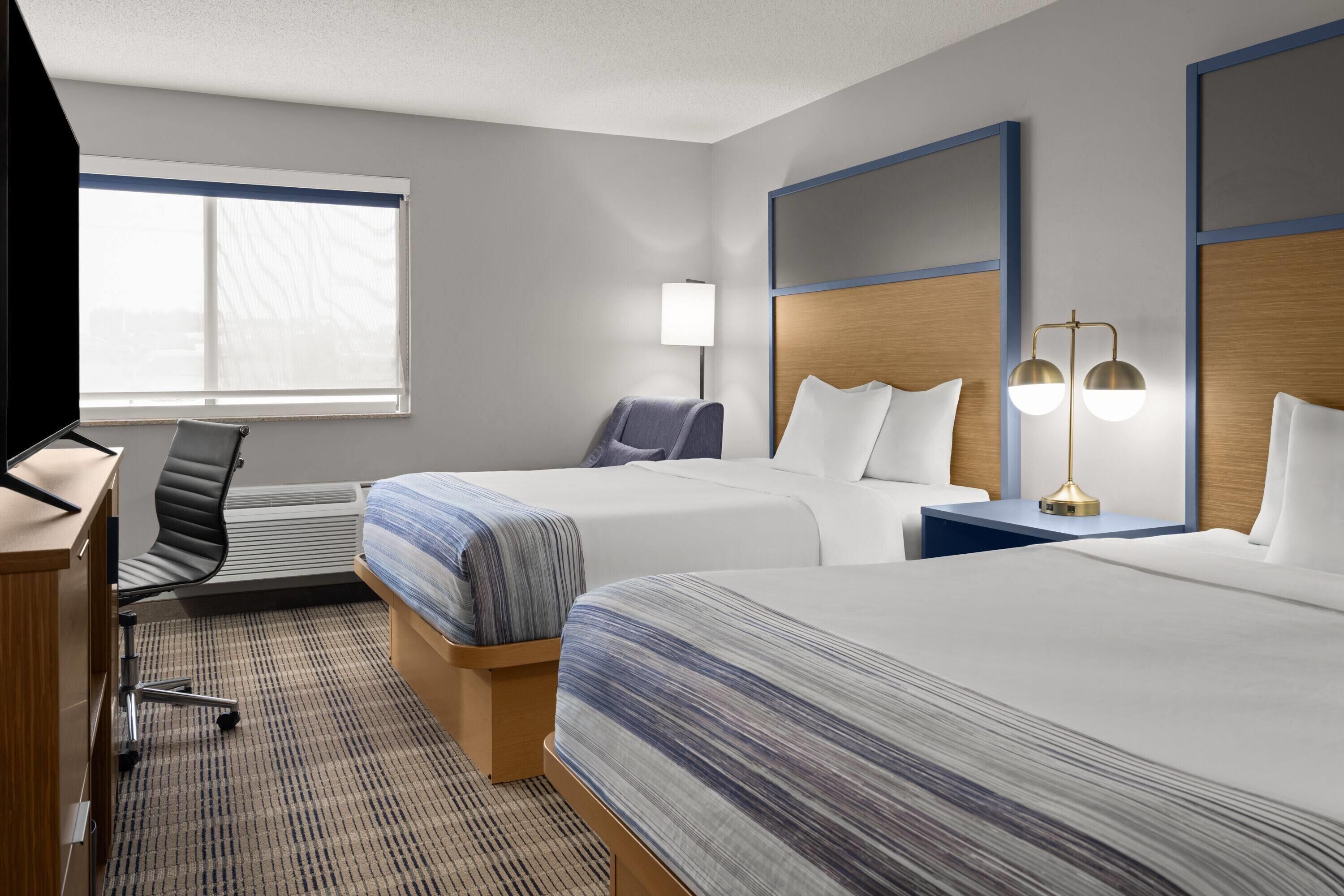 Desk, iron/ironing board, free WiFi, bed sheets