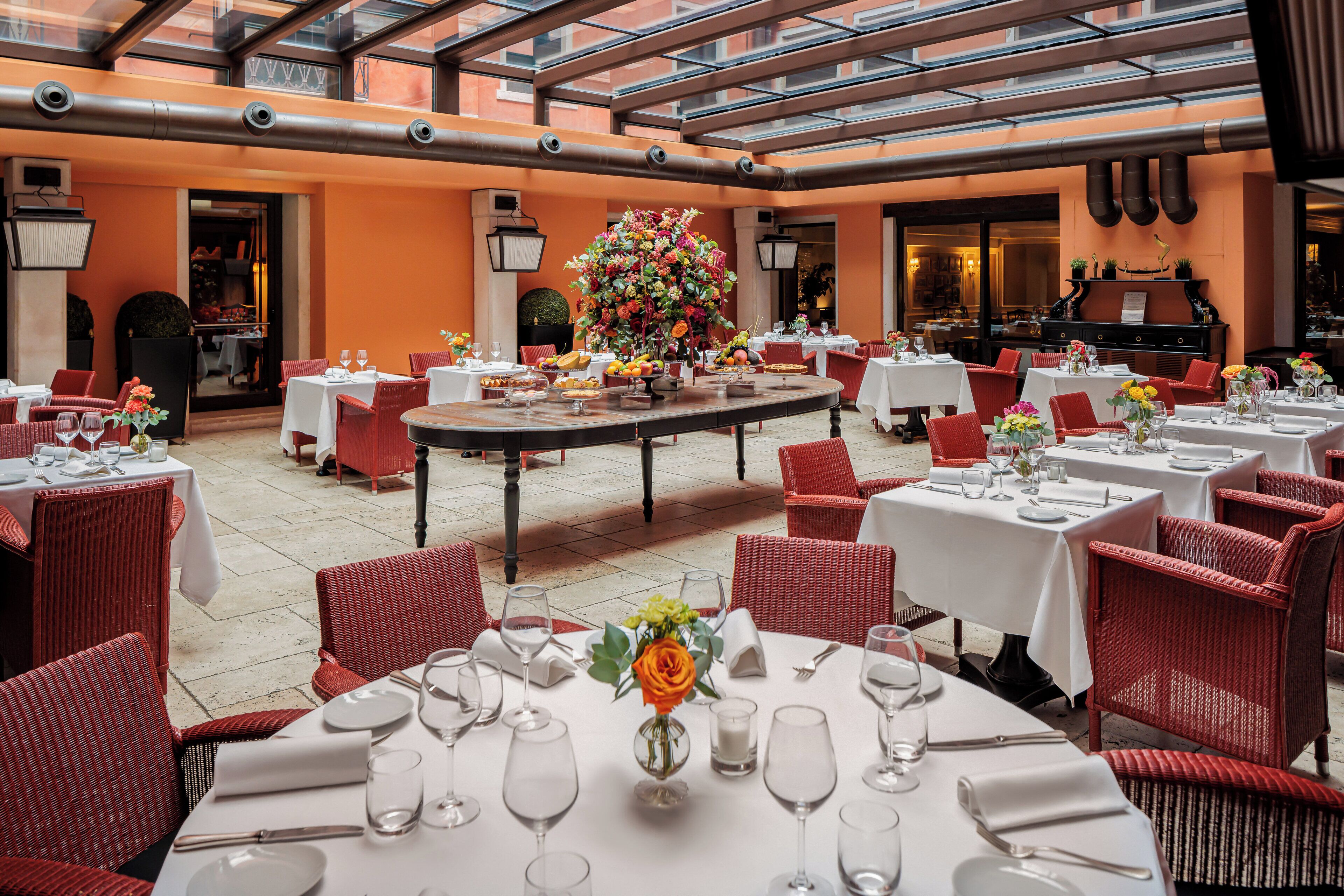 Breakfast, lunch and dinner served