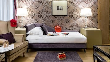 Quarto família, quartos conectados | Roupas de cama premium, frigobar, cofres nos quartos, escrivaninha