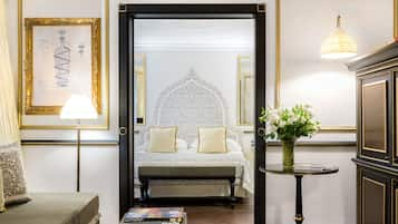 Splendid Heritage Suite (Suite Temptation) | Premium bedding, minibar, in-room safe, desk