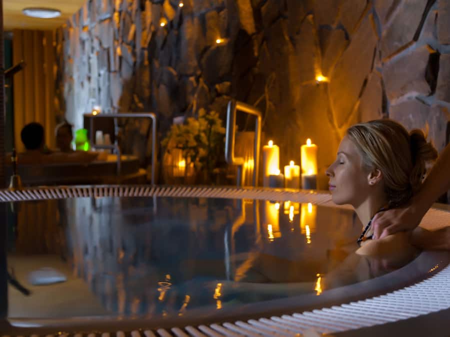 Sauna seca, massagens