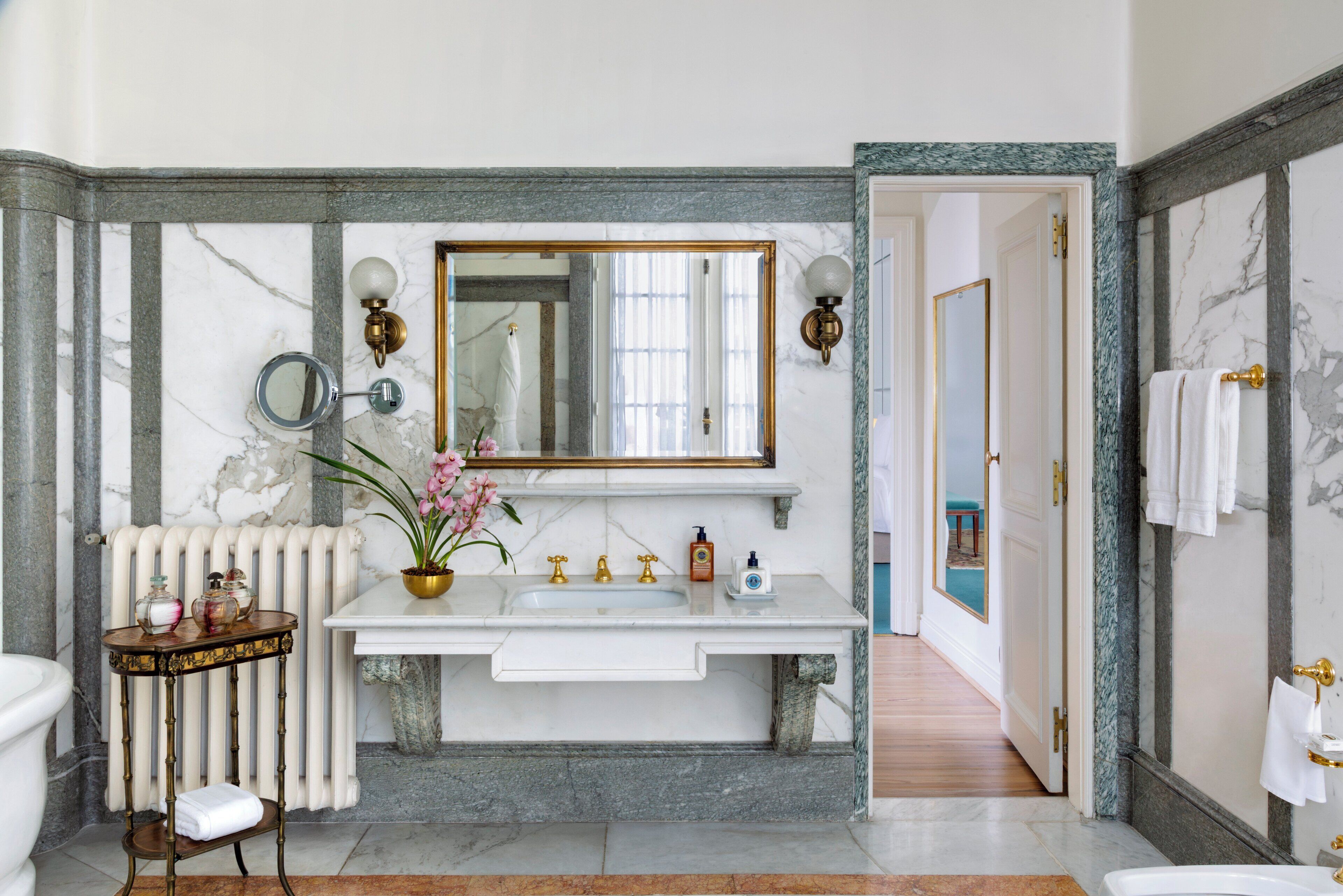 1 bedroom, egyptian cotton sheets, premium bedding, minibar