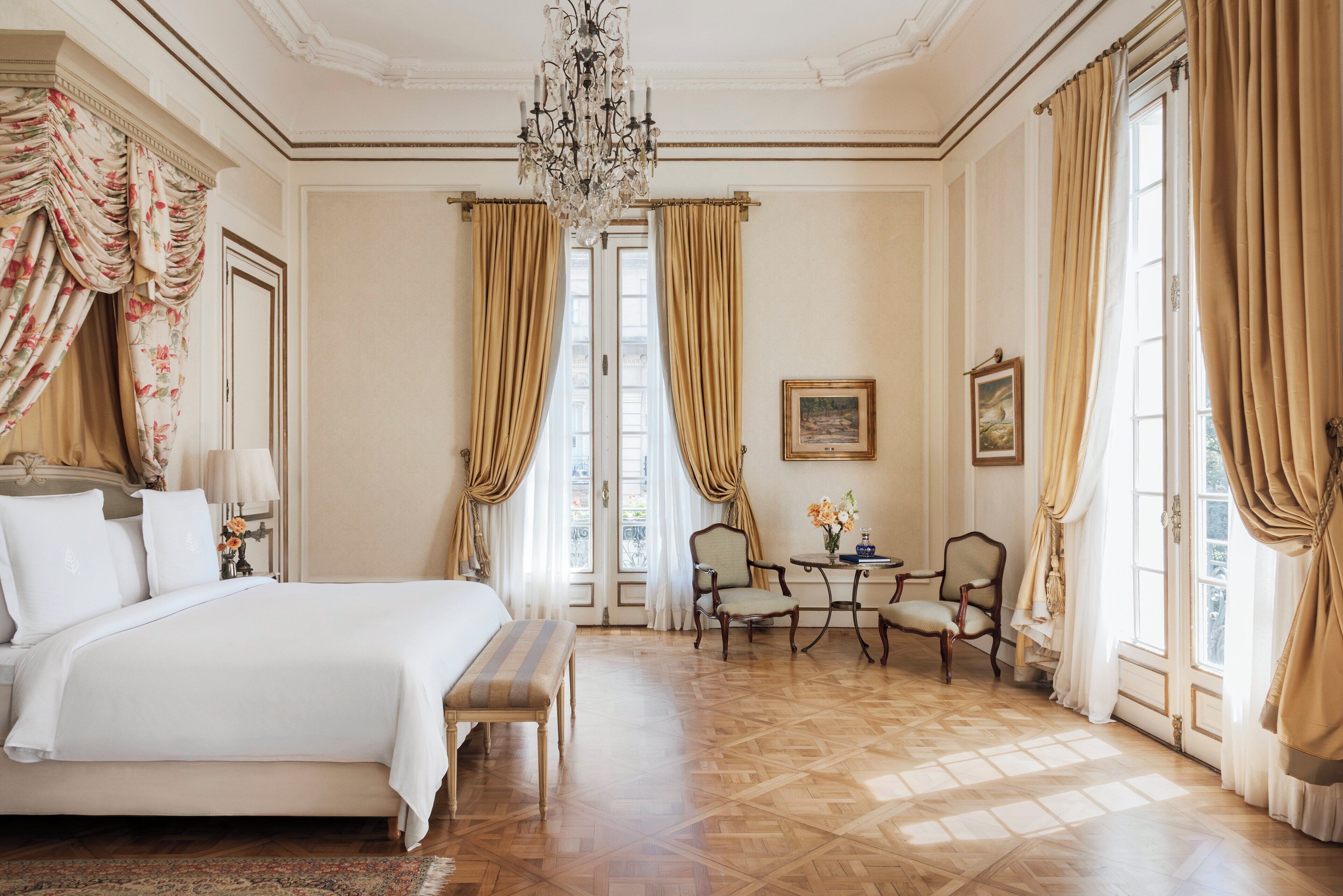 Sábanas de algodón egipcio, ropa de cama de alta calidad y minibar 