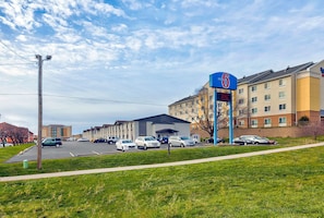 Front of property - Motel 6 Cedar Rapids, IA - Airport (Cedar Rapids)