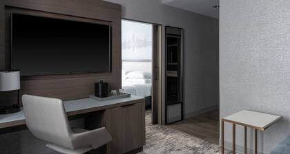 Courtyard by Marriott Chicago at Medical District/UIC