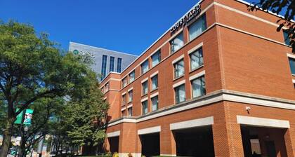 Courtyard by Marriott Chicago at Medical District/UIC