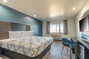 In-room safe, desk, laptop workspace, iron/ironing board