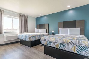 セーフティボックス (室内)、デスク、ノートパソコン用作業スペース、アイロン / アイロン台