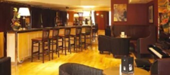Pery's Hotel