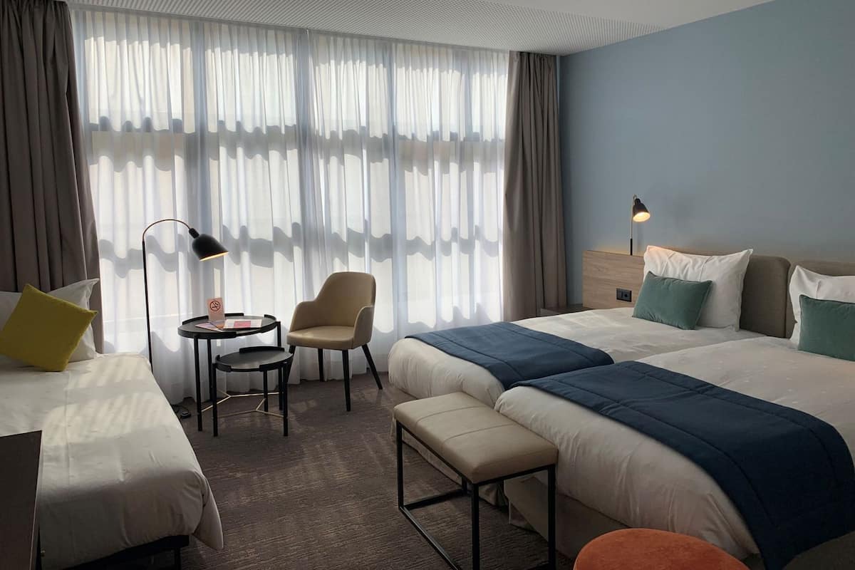 Premium bedding, minibar, in-room safe, desk