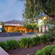 Best Western Village Inn