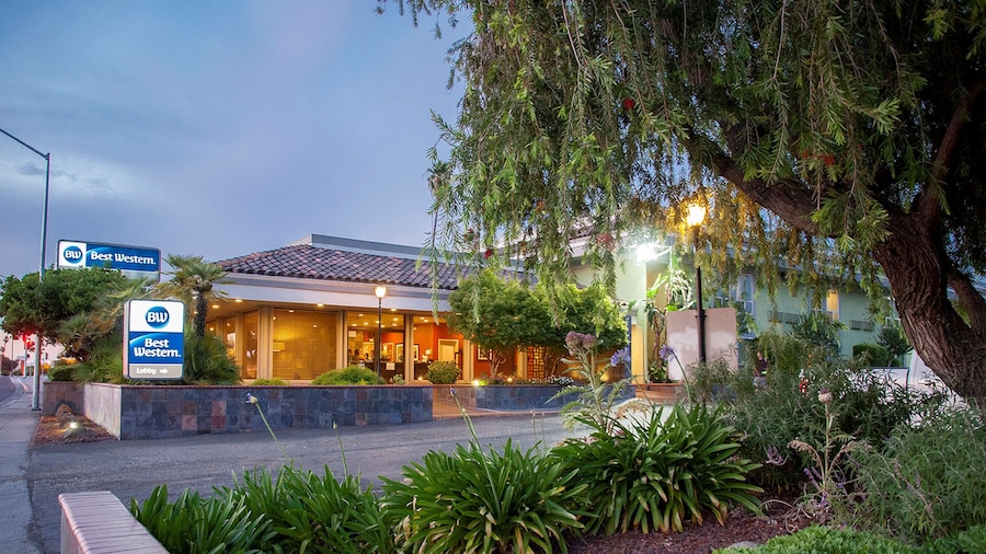 Best Western Village Inn