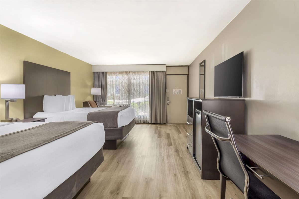 1 bedroom, in-room safe, desk, laptop workspace