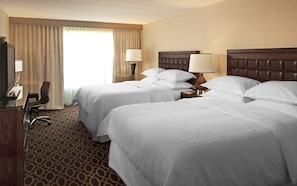 Sängtillbehör av högsta kvalitet och värdeförvaringsskåp på rummet