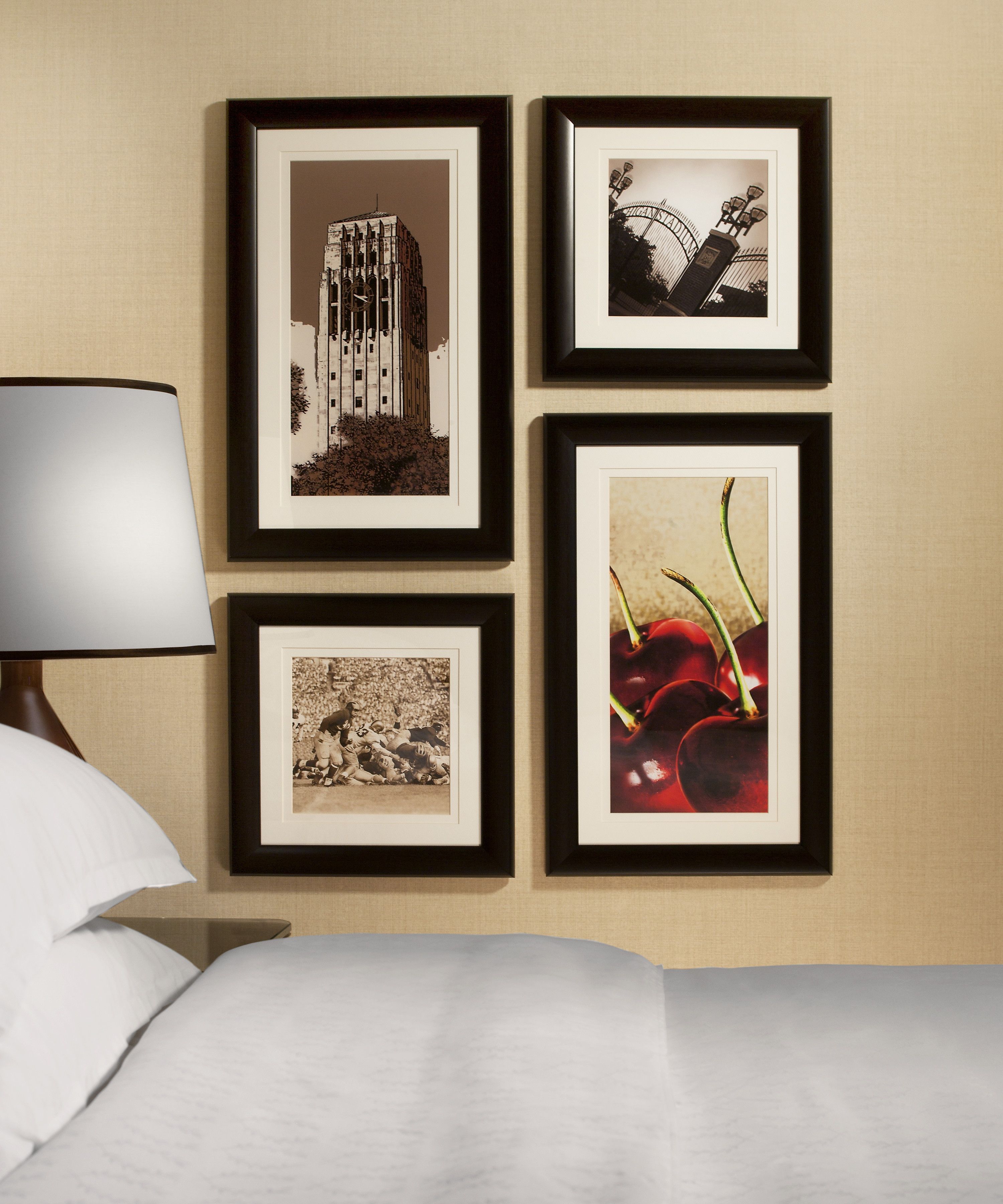 premium bedding, in-room safe, desk, laptop workspace