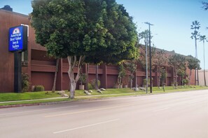 Exterior - Americas Best Value Inn & Suites Los Angeles Downtown SW (Los Angeles)