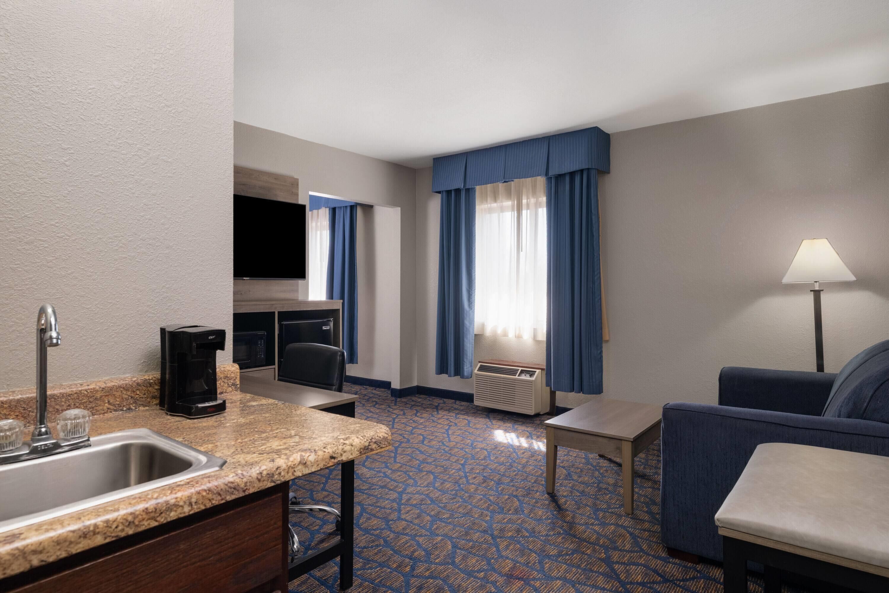Suite, 1 cama King size, para no fumadores | Tina de hidromasaje