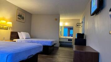 Standard Double or Twin Room | Iron/ironing board, free WiFi