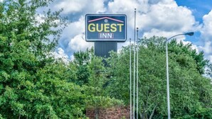 Property grounds - Guest Inn (Aiken)