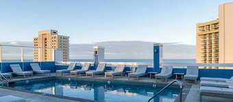 Pacific Monarch Hotel
